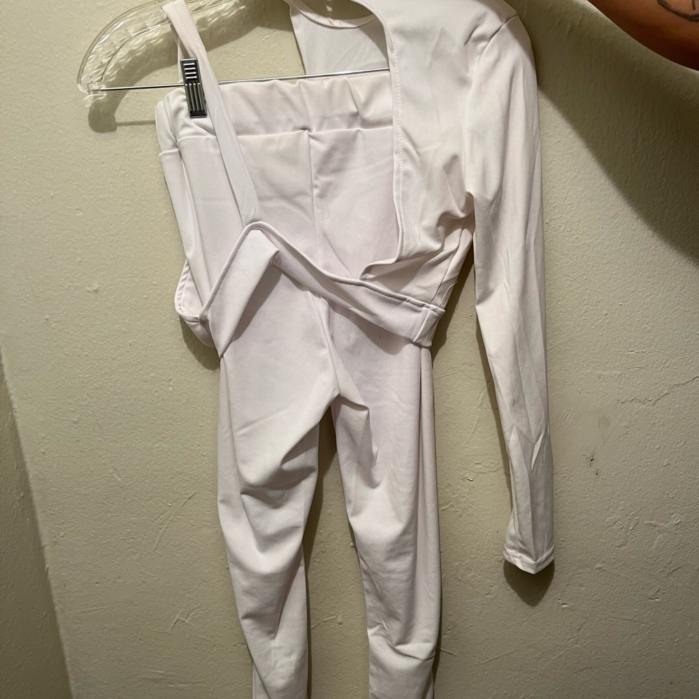 Two Piece Set - Picture 2 of 8